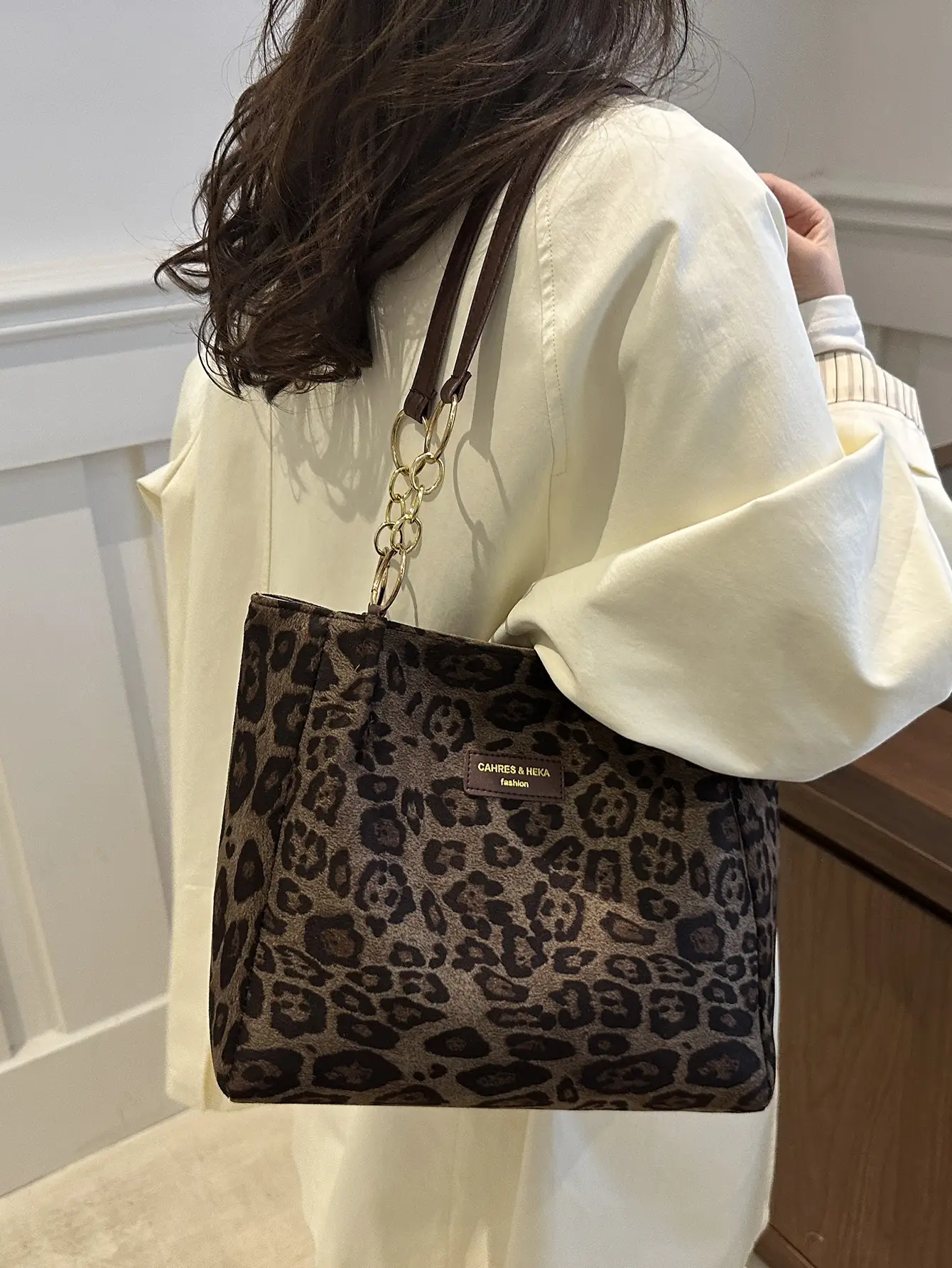 Leopard Print Women's Large Shoulder Bag 2024 - Image 6