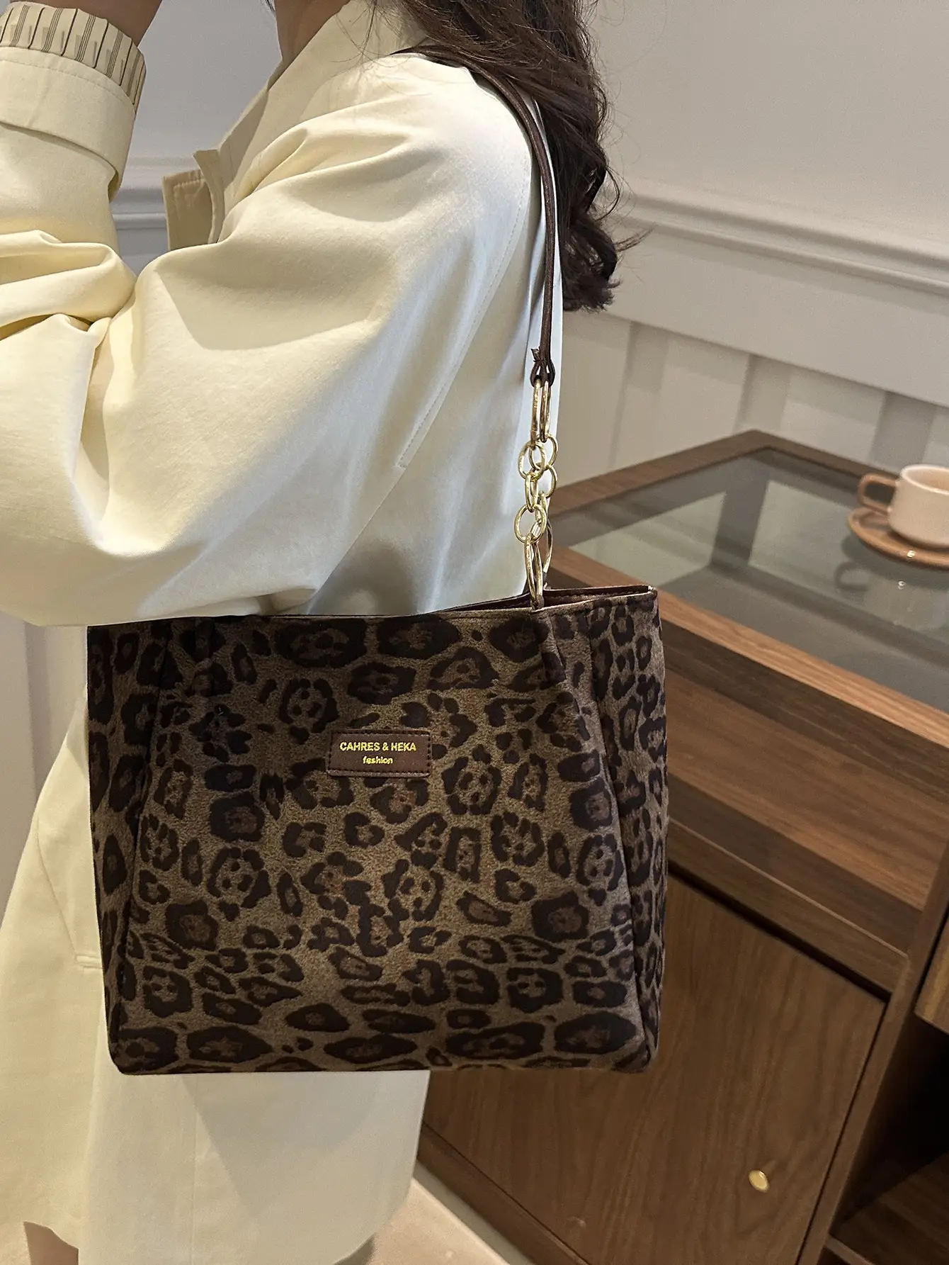 Leopard Print Women's Large Shoulder Bag 2024 - Image 7