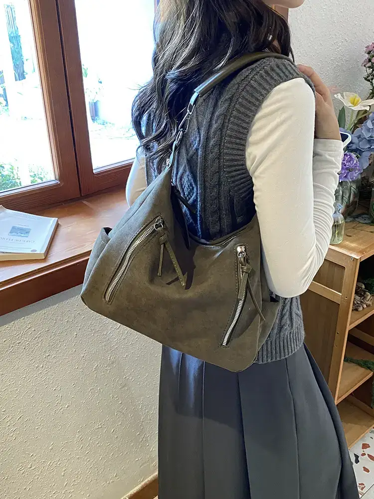 Black Retro Fashion Women's Shoulder Bag 2024 - Image 6