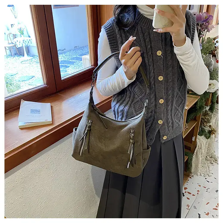 Black Retro Fashion Women's Shoulder Bag 2024 — feature 9