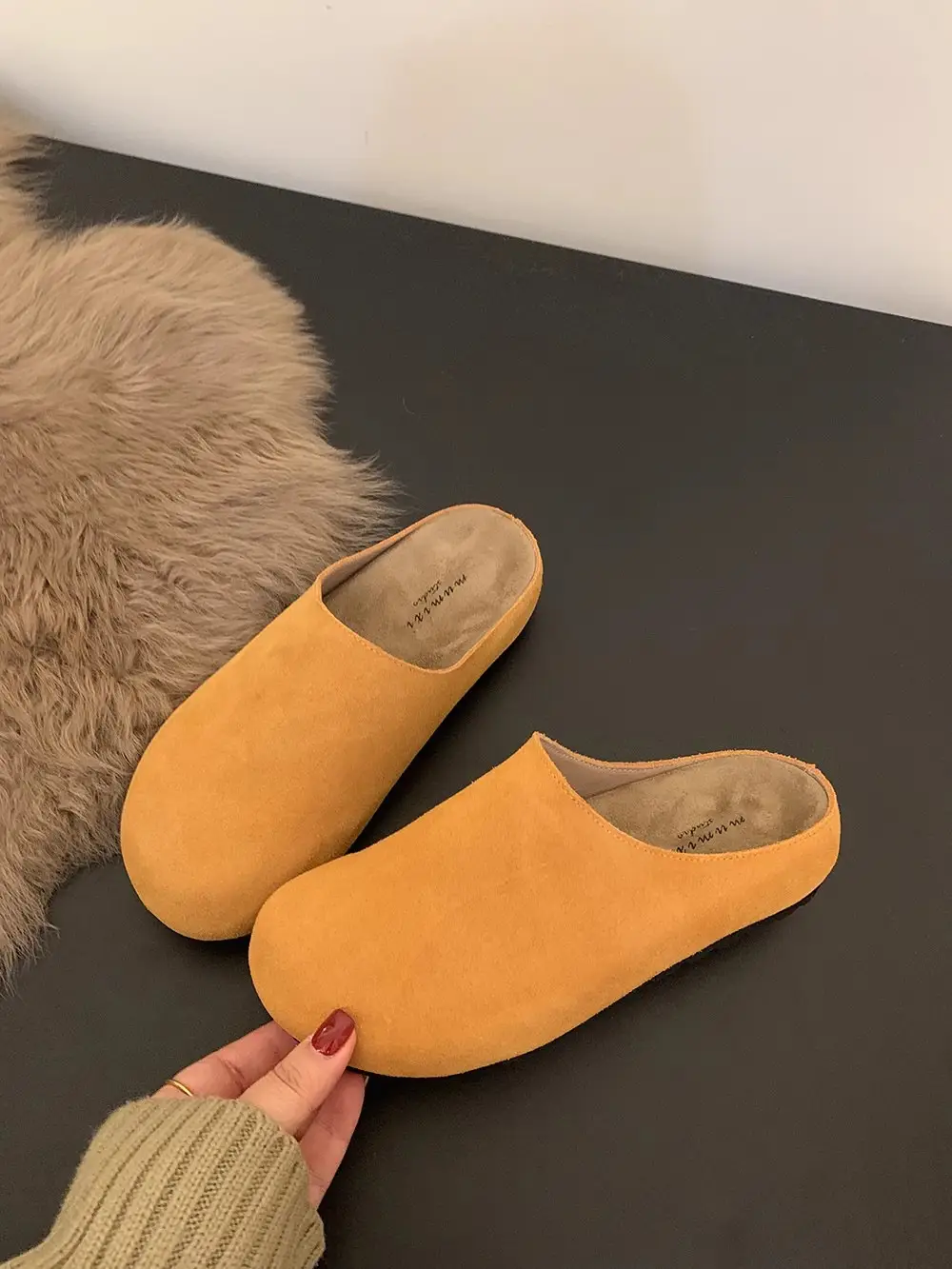 French Style Vintage Slip-On Flats for Women 2024 — feature 20