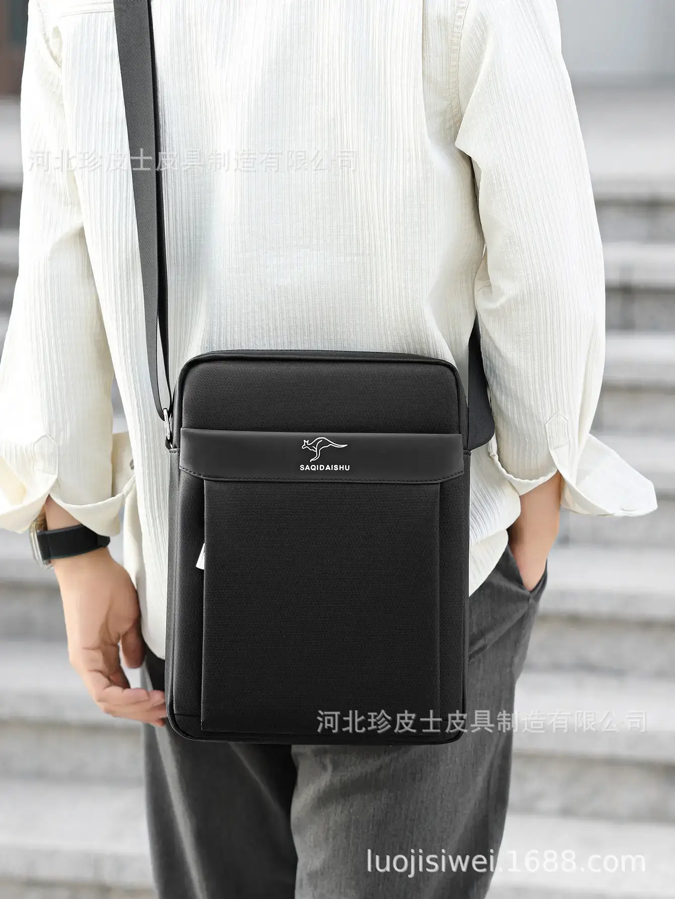Men's Oxford Cloth Crossbody Bag Black 24x32cm