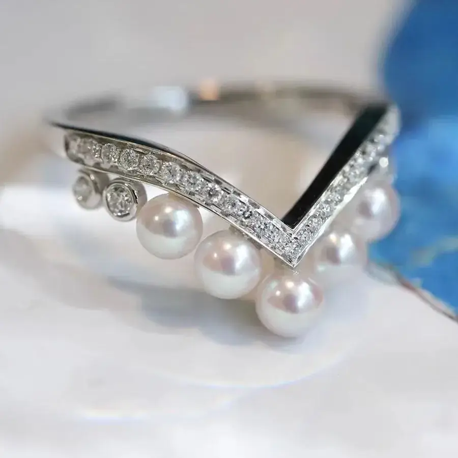 New Diamond Encrusted Aquamarine Pearl Ring for Women - Image 2