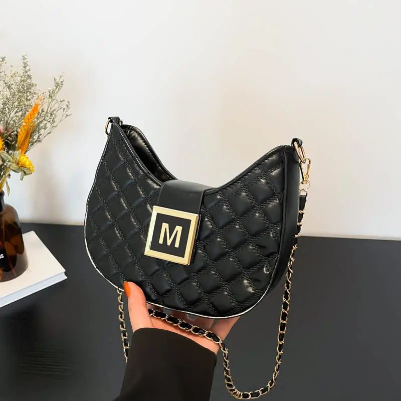 Pink Diamond Chain Shoulder Bag for Women 2024 - Image 5