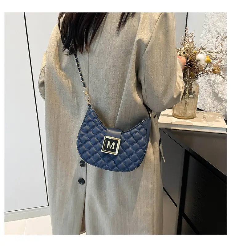 Pink Diamond Chain Shoulder Bag for Women 2024 — feature 20