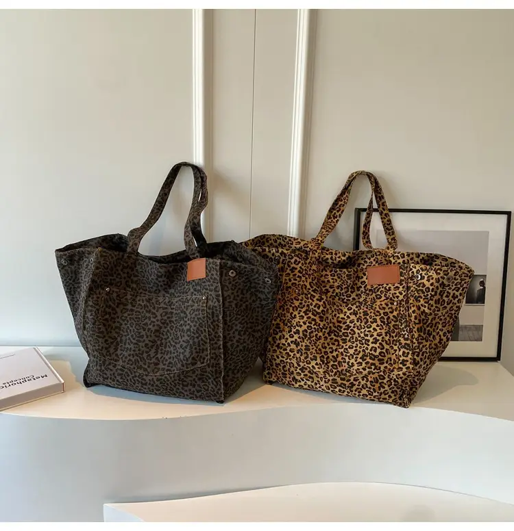 Leopardo Print Large Capacity Women's Tote Bag — feature 11