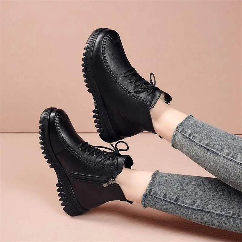 Black Leather Snow Boots with Fleece Lining & Thick Sole - Image 5