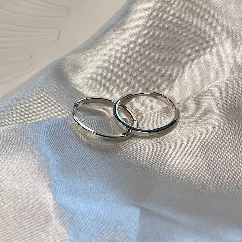 S925 silver needle European and American exaggerated plain ring earrings women's high-end light luxury Joker simple temperament earrings wholesale — feature 75