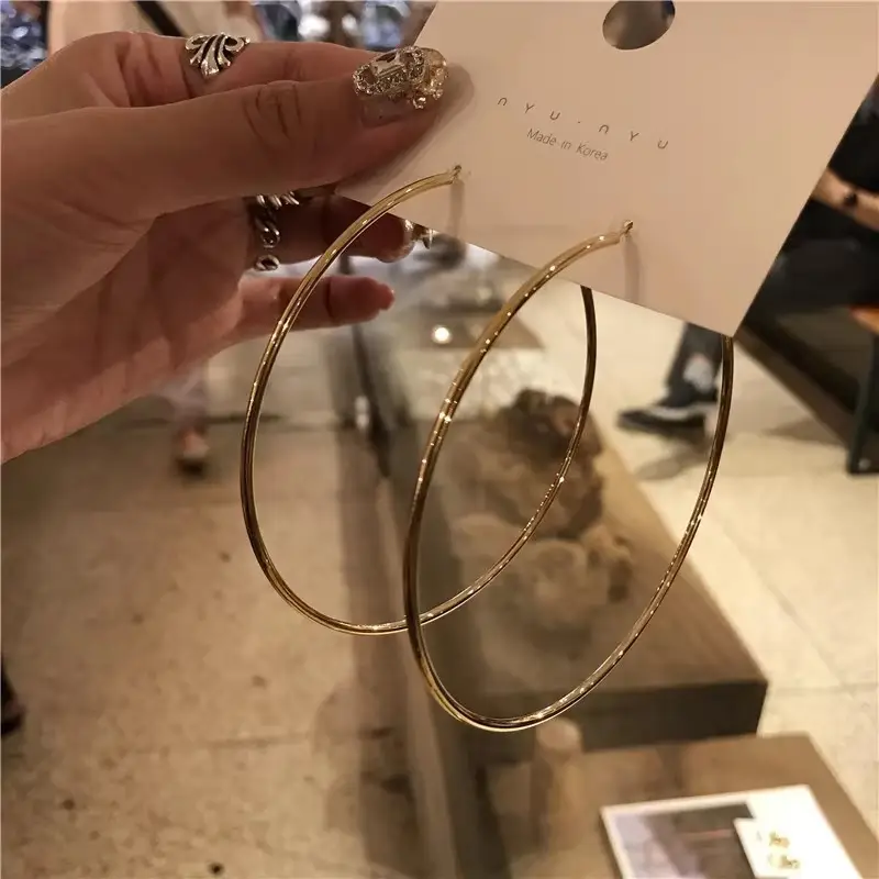 S925 silver needle European and American exaggerated plain ring earrings women's high-end light luxury Joker simple temperament earrings wholesale
