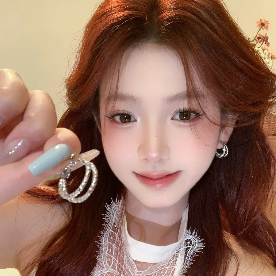 S925 silver needle European and American exaggerated plain ring earrings women's high-end light luxury Joker simple temperament earrings wholesale