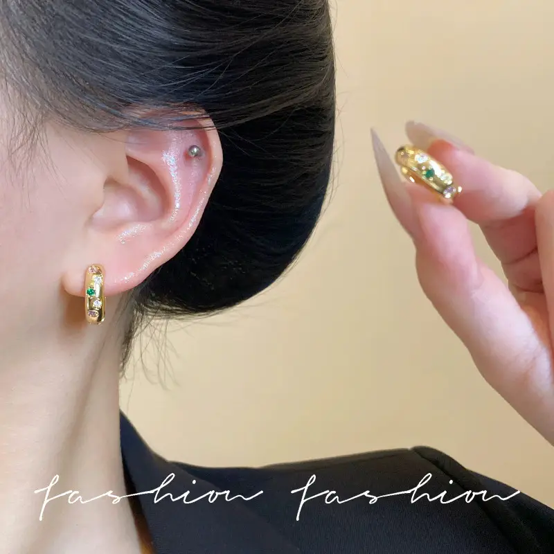 S925 silver needle European and American exaggerated plain ring earrings women's high-end light luxury Joker simple temperament earrings wholesale