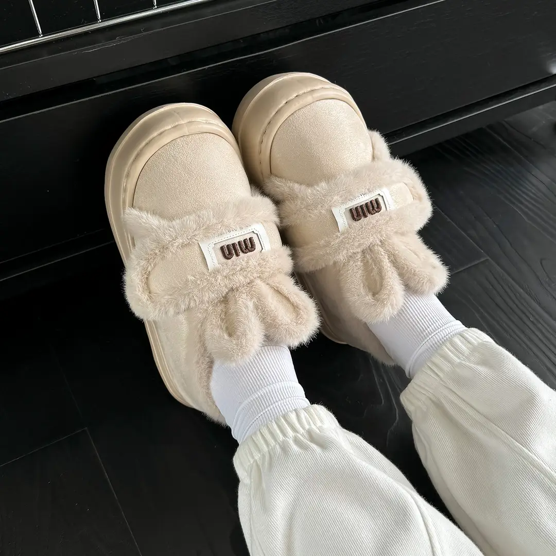Thick bottom plush cotton shoes bag with winter warm cartoon rabbit ears Velcro home non-slip cotton slippers women wholesale