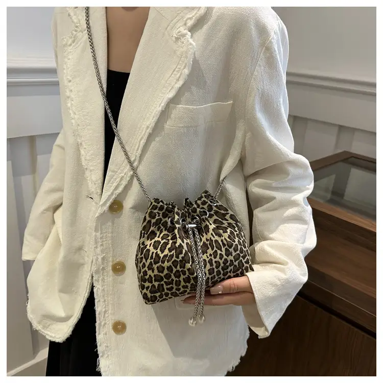 Women's Leopard Print Crossbody Bag 2024 Winter — feature 15