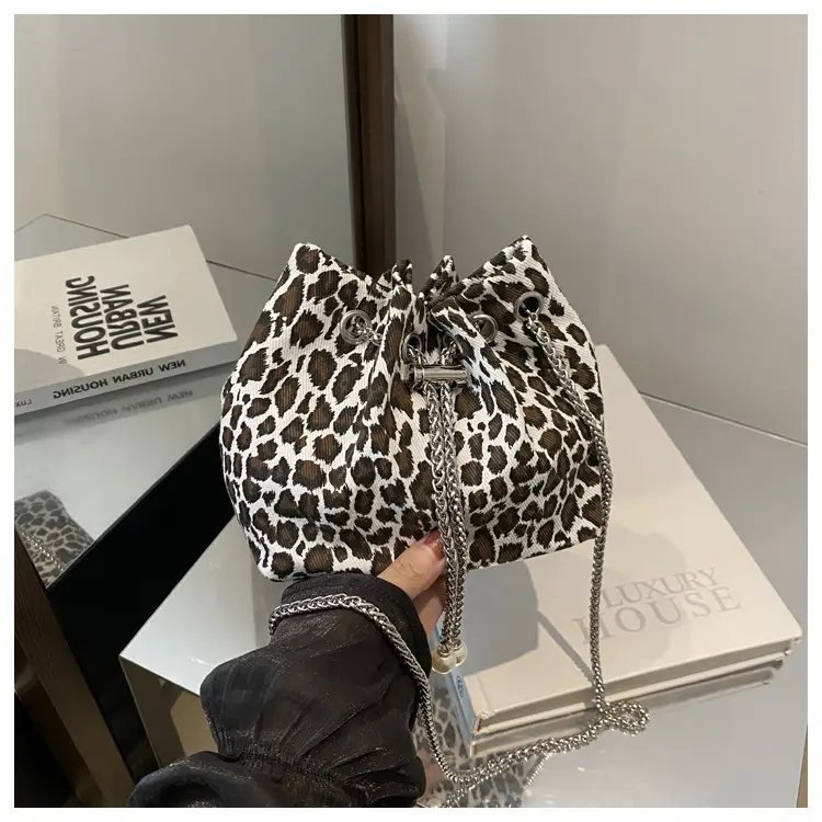 Women's Leopard Print Crossbody Bag 2024 Winter — feature 24