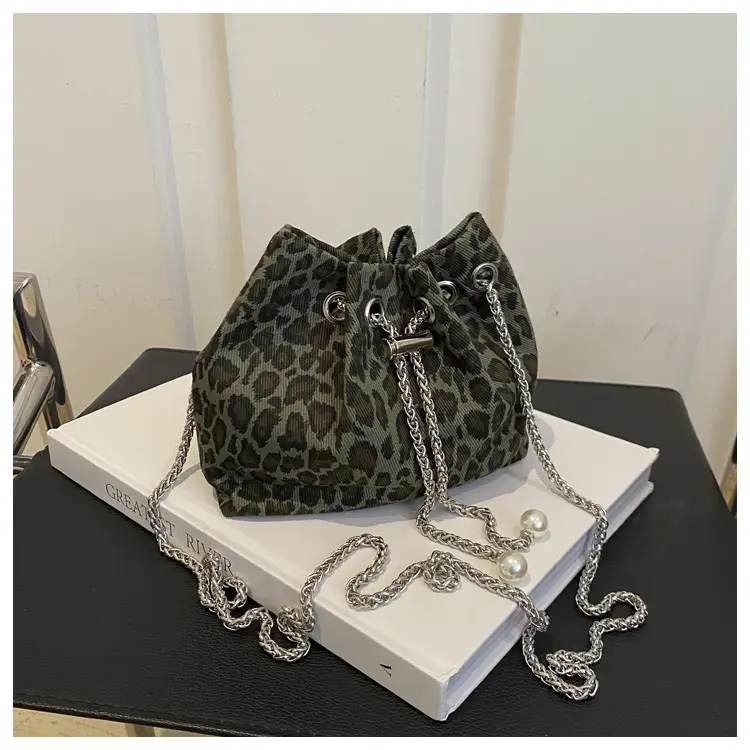 Women's Leopard Print Crossbody Bag 2024 Winter — feature 25