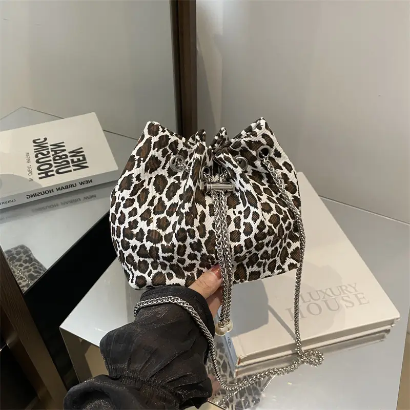 Women's Leopard Print Crossbody Bag 2024 Winter - Image 3