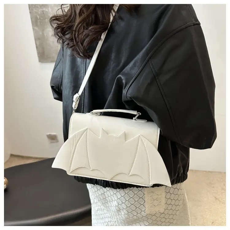 Red Bat Design Shoulder Bag for Women 2024 — feature 11