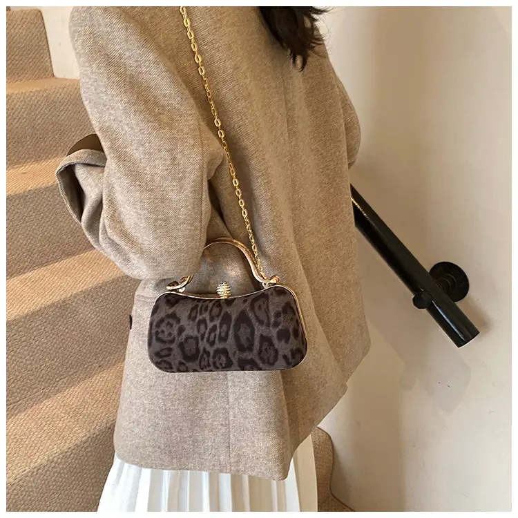 Leopard Print Chain Shoulder Bag Women 2024 — feature 31