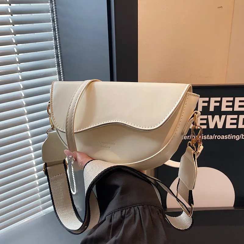 Retro Crossbody Bag Women's Tan 2024 Autumn - Image 6