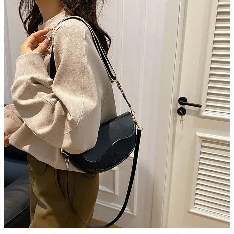 Retro Crossbody Bag Women's Tan 2024 Autumn — feature 8