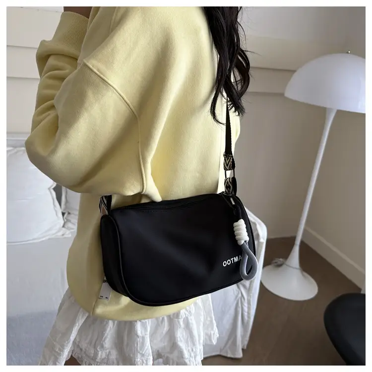 Black Canvas Shoulder Bag for Women 2024 — feature 36