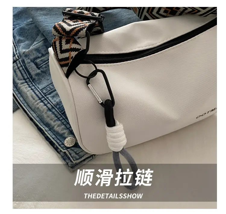 Black Canvas Shoulder Bag for Women 2024 — feature 5