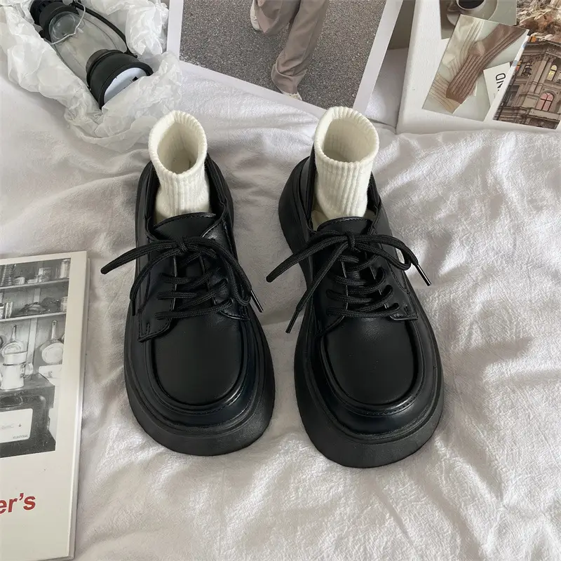 Women British Style Leather Shoes Black White Loafers 2024 — feature 2