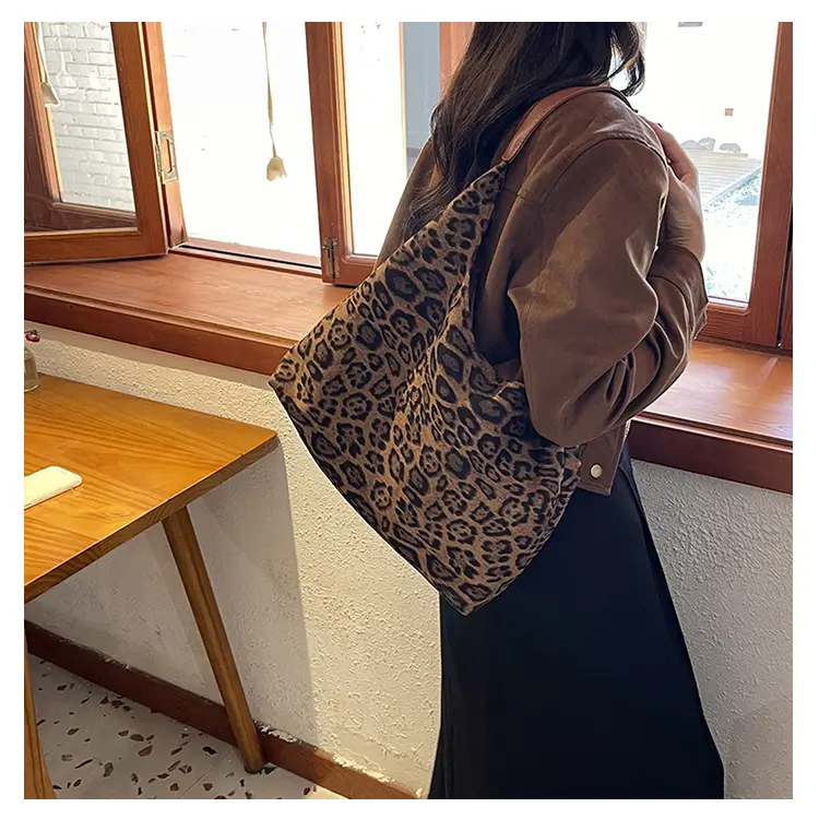 Leopard Print Women's Large Capacity Tote Bag — feature 12