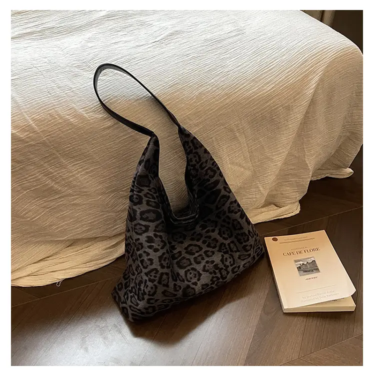 Leopard Print Women's Large Capacity Tote Bag — feature 25