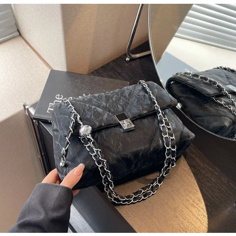 Black Rhombus Chain Shoulder Bag for Women 2024 — feature 26