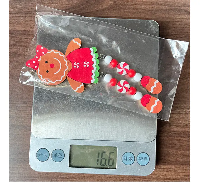 Gingerbread Man Christmas Hanging Pendant with Long Legs — feature 13