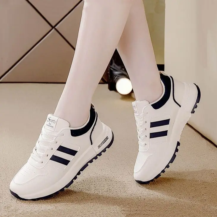 sneaker Women Ins Leather All-match 2024 Autumn New Thick Sole Non-slip Lightweight Explosive Forrest Gump Shoes for Women 5115