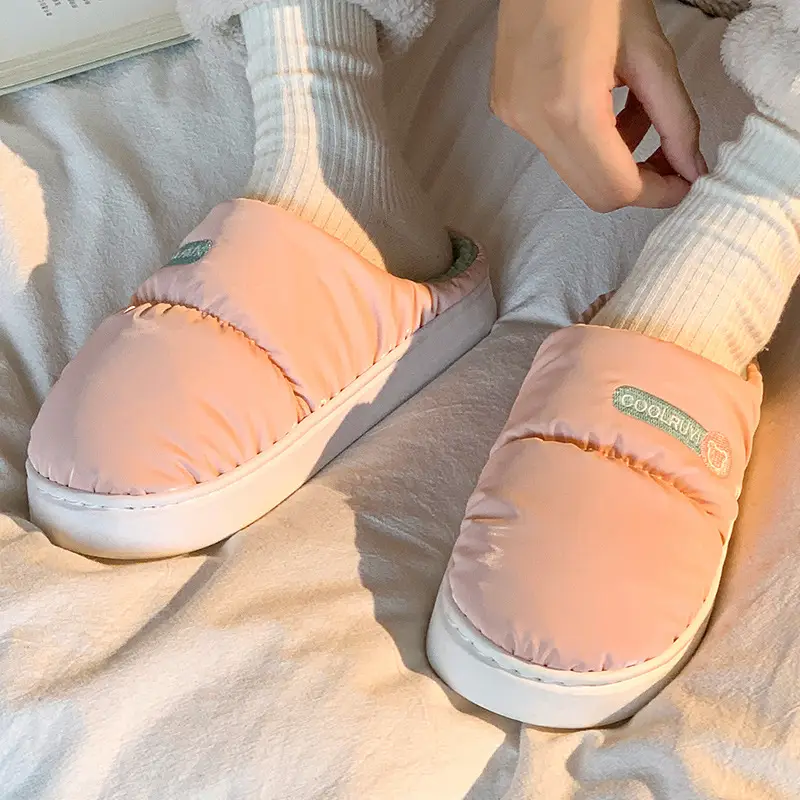 Autumn and Winter Women's Down Cloth Waterproof fleece-lined Cotton Slippers 2024 New Non-slip Thick Bottom Warm Couple Cotton Slippers for Men