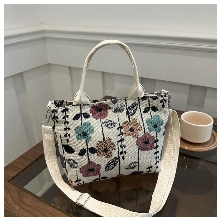 Women's Ladybug Print Shoulder Bag 2024 - Image 2