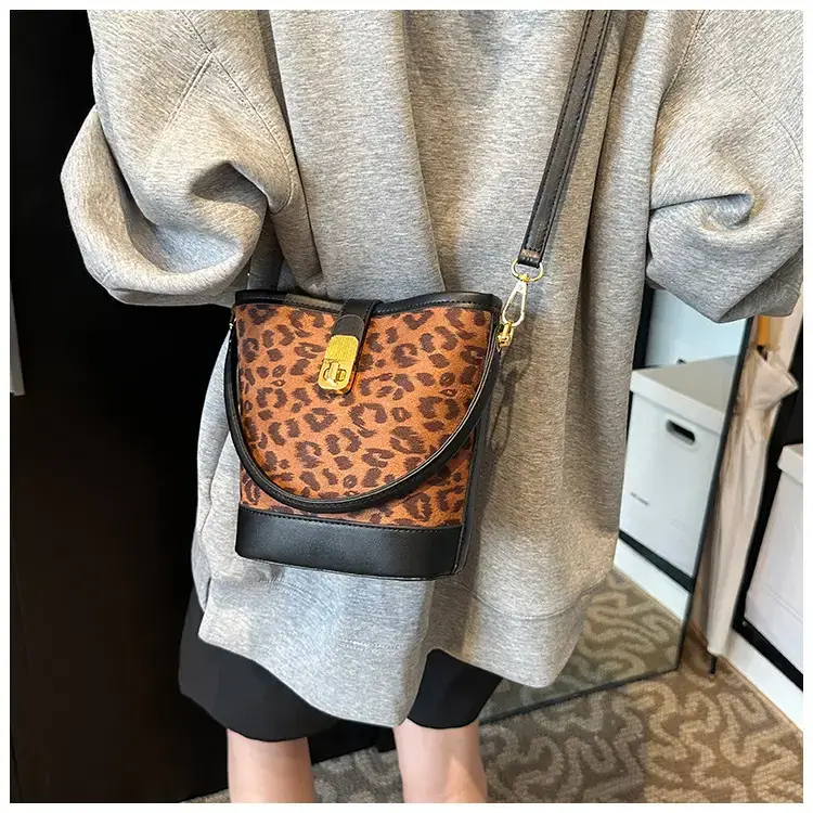 Leopard Print Shoulder Messenger Bag Women 2024 — feature 11