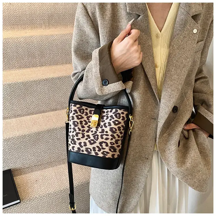 Leopard Print Shoulder Messenger Bag Women 2024 — feature 13