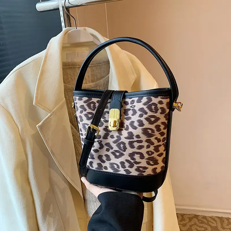 Leopard Print Shoulder Messenger Bag Women 2024