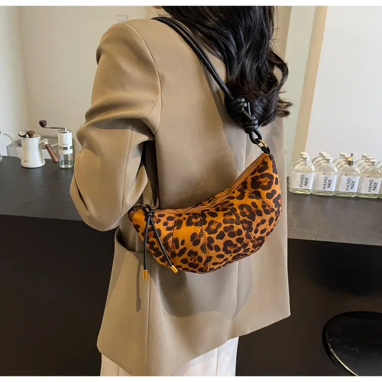 Retro Leopard Print Shoulder Crossbody Bag Women Large Capacity — feature 22