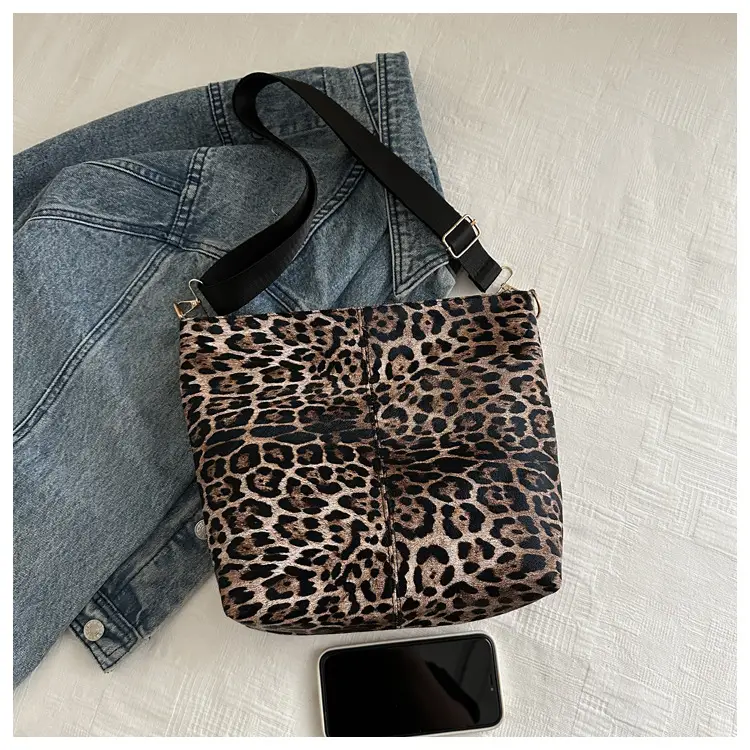 Japanese Style Leopard Print Crossbody Bag for Women — feature 10