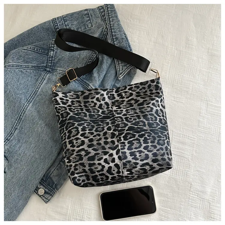 Japanese Style Leopard Print Crossbody Bag for Women — feature 16