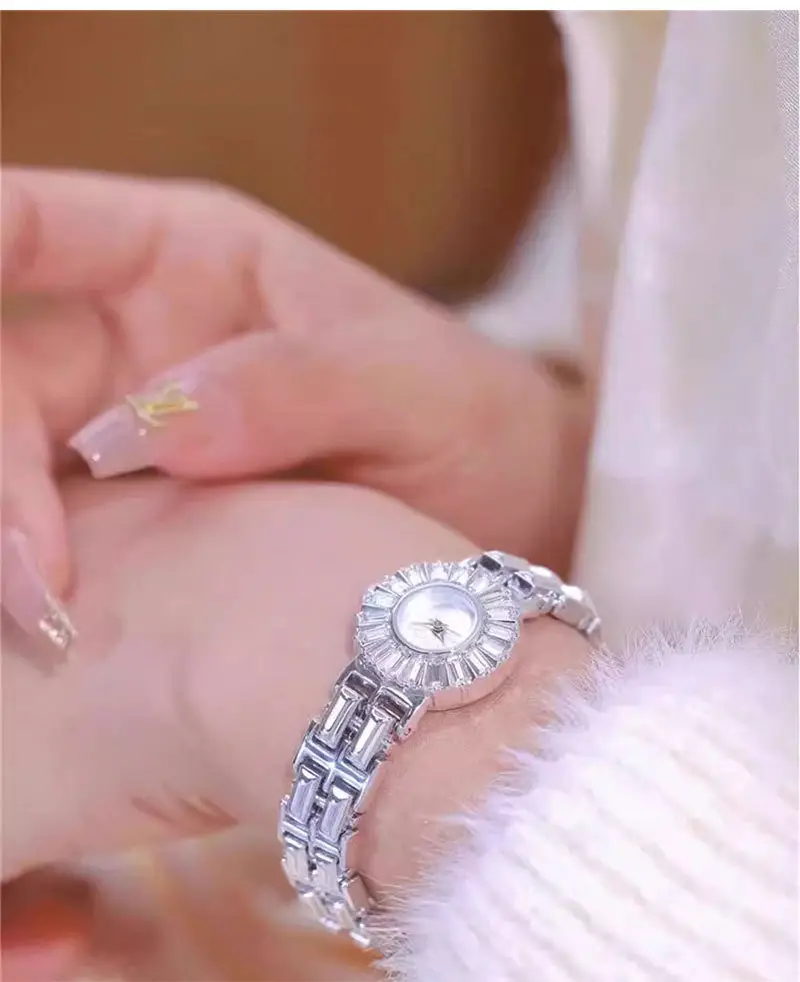 Women's Classic Silver Quartz Wristwatch with Diamond Dial — feature 9