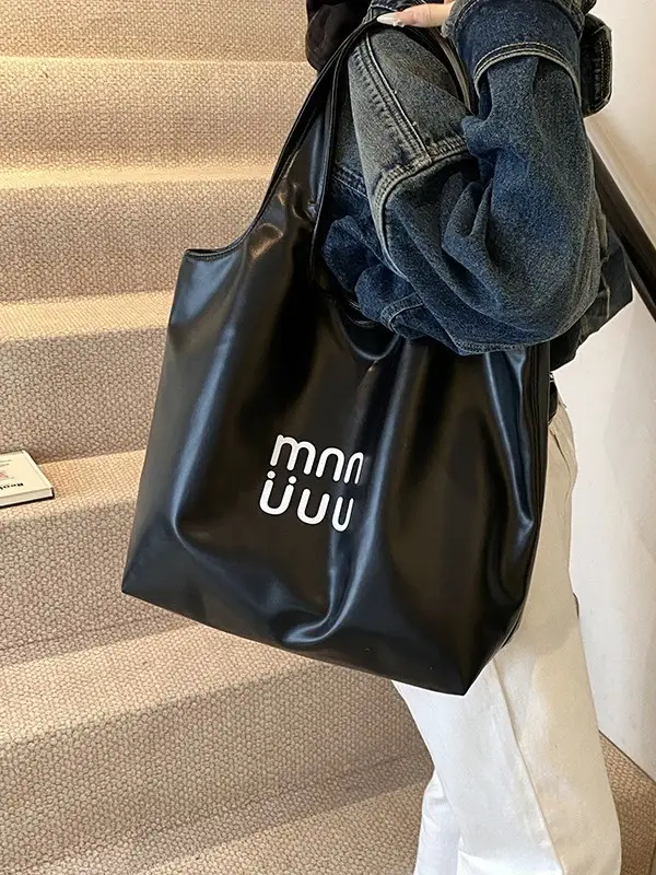 Women's Black PU Leather Commuter Bag 2026