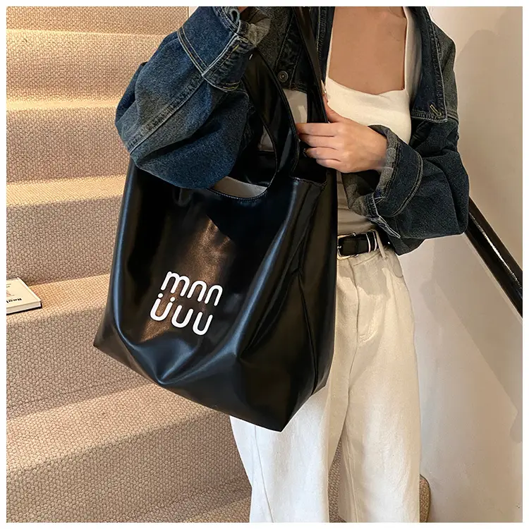 Women's Black PU Leather Commuter Bag 2026 — feature 23