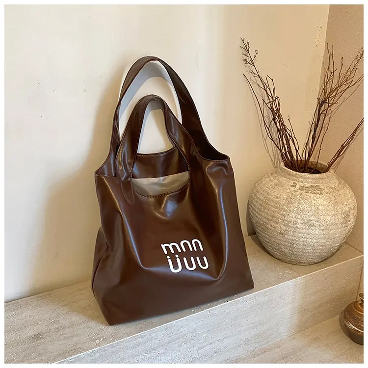 Women's Black PU Leather Commuter Bag 2026 — feature 30