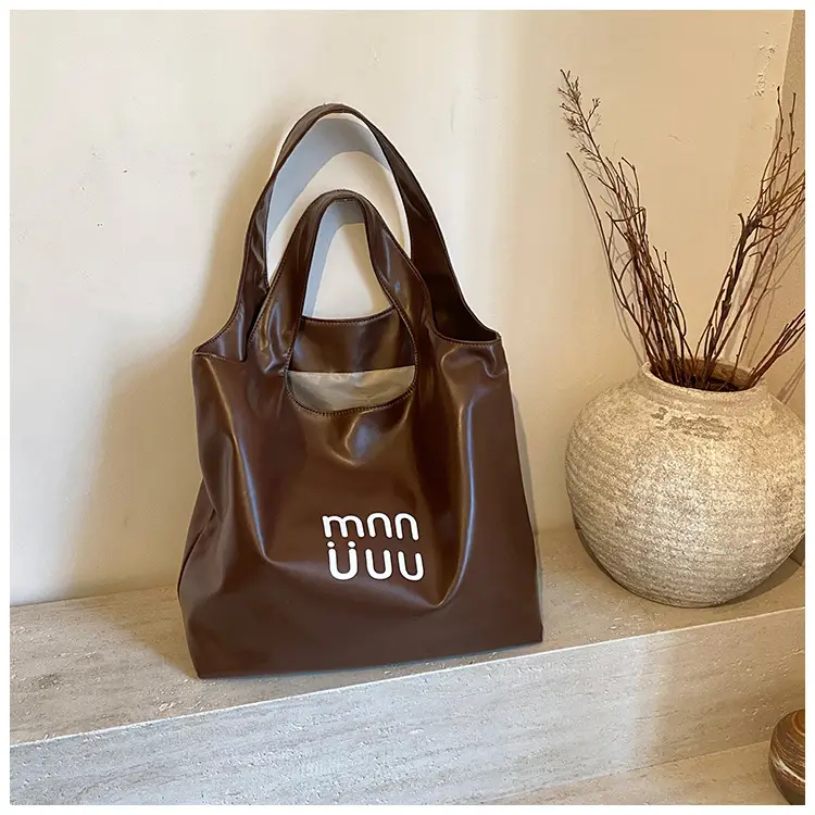 Women's Black PU Leather Commuter Bag 2026 — feature 31