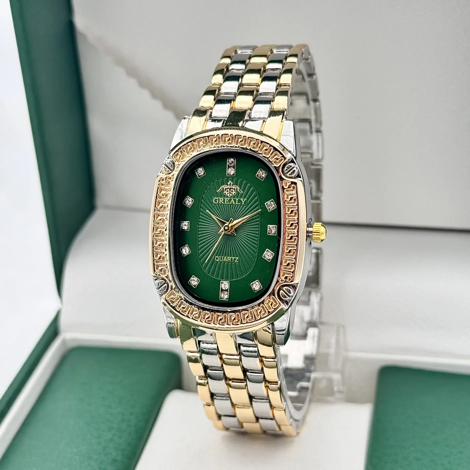 Oval Diamond Women's Quartz Watch Silver Strap — feature 10