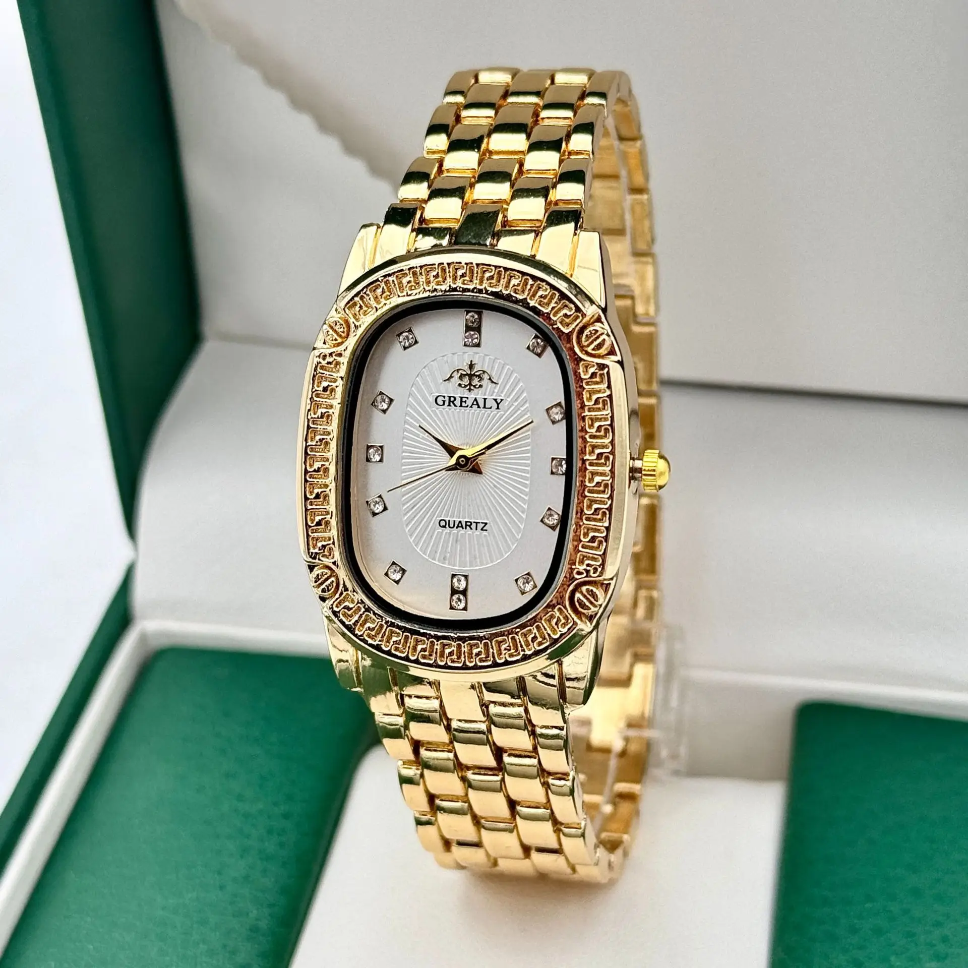 Oval Diamond Women's Quartz Watch Silver Strap — feature 3