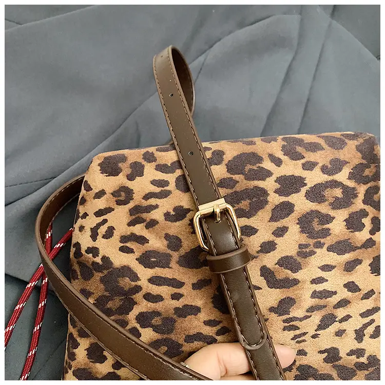 Frosted Women's Shoulder Bag Large Capacity Tan — feature 7