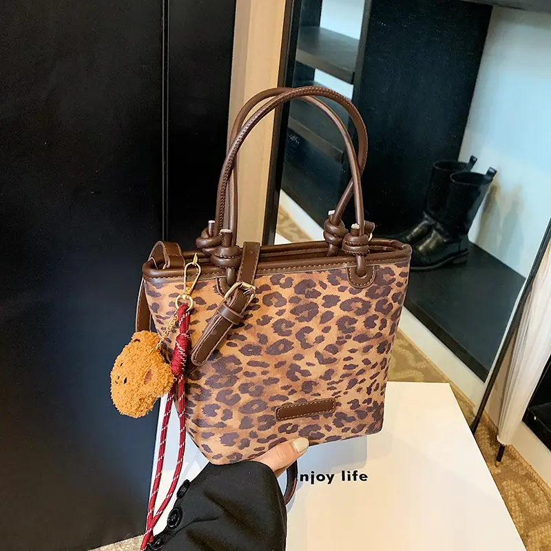 Frosted Women's Shoulder Bag Large Capacity Tan - Image 4