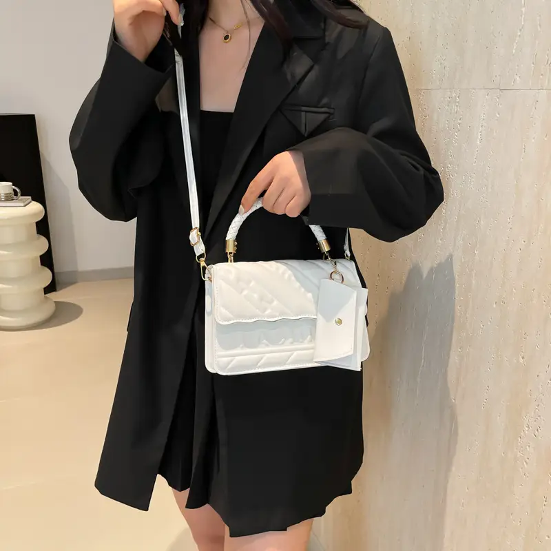 Green Quilted Shoulder Bag 2024 Autumn New - Image 9
